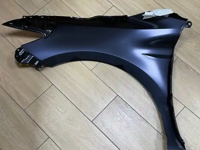 Крыло на Toyota Camry 6, Душанбе