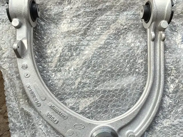 Верхний рычаг Land Rover Sport, 2014, Душанбе