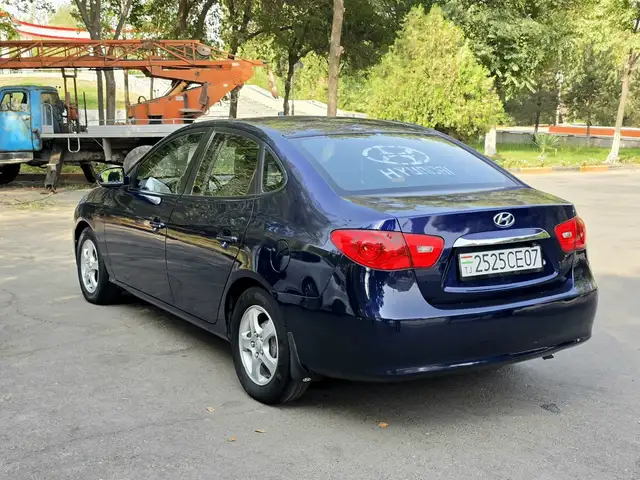Hyundai Elantra, 2010, Турсунзода - 3
