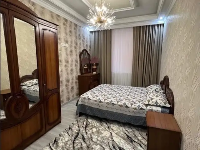 2-комн. квартира, 11 этаж, 100м², И.Сомони, Душанбе