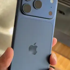 Apple iPhone 17 Pro, 256 gb, Deep Blue, Душанбе
