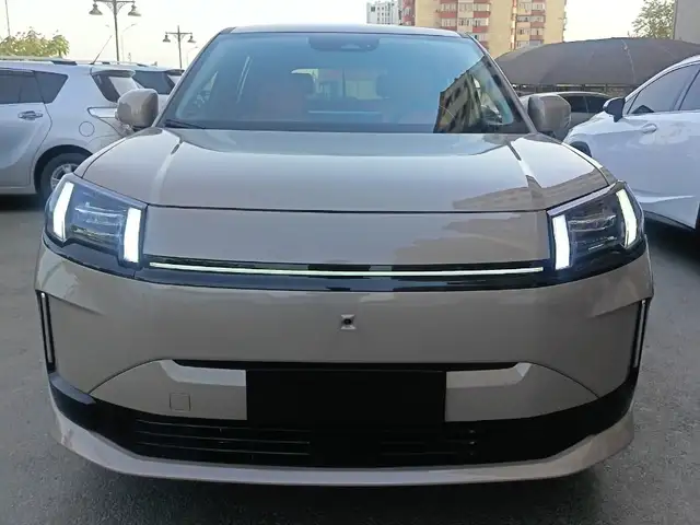 GAC Aion V