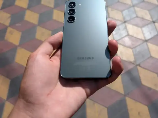 Samsung Galaxy S23 5G, Душанбе
