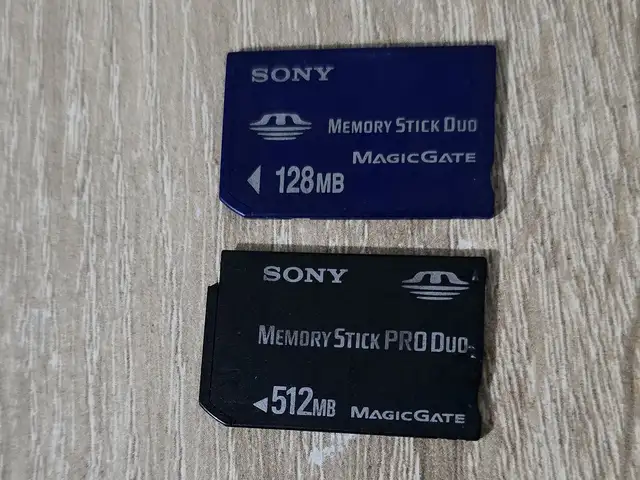 Флешпамять sony, Бохтар (Курган-Тюбе)