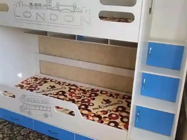Двухъярусная кровать, Душанбе