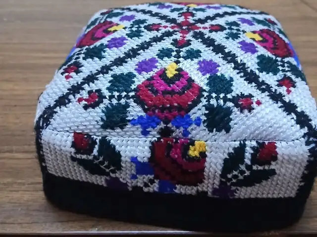 Тюбетейка для школьниц, Душанбе