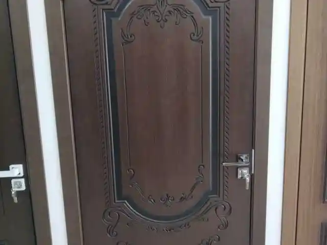 Дверь, Душанбе