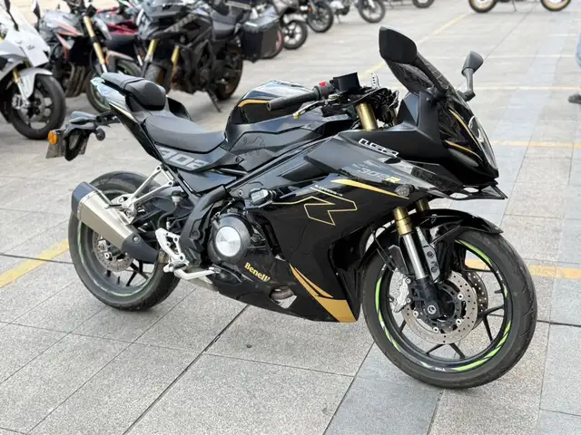 Мотоцикл Benelli 302, Душанбе