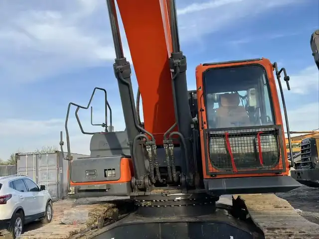 Экскаватор Дусан 340, Душанбе