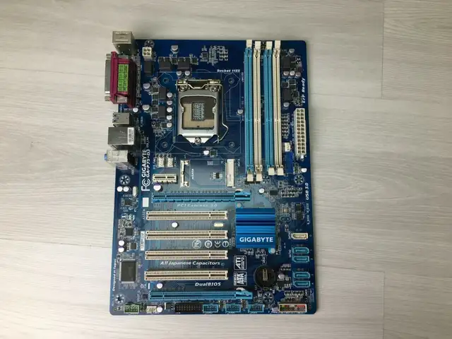 Материнская плата Gigabyte с процессором и ОЗУ, Душанбе