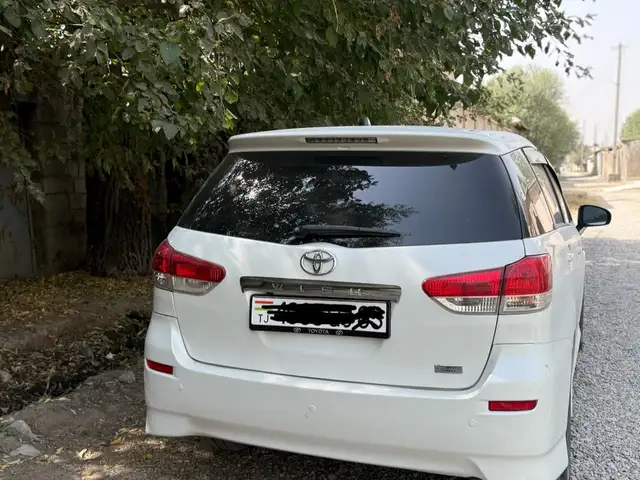 Toyota Wish, 2011, Душанбе - 2