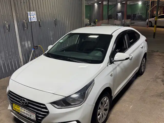 Hyundai Solaris