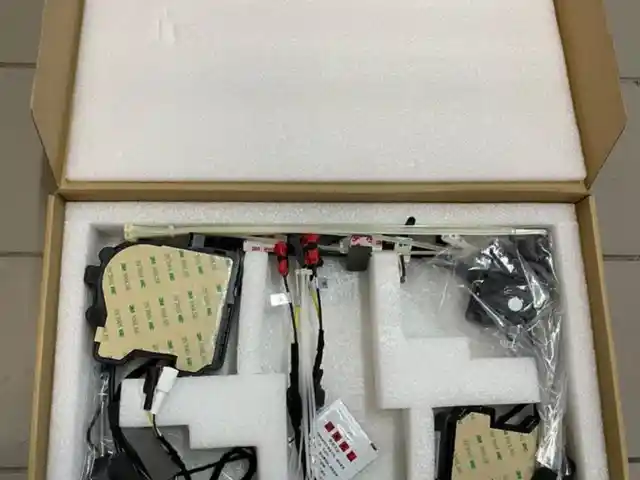 Доводчик дверей от Toyota Land Cruiser 300, Худжанд