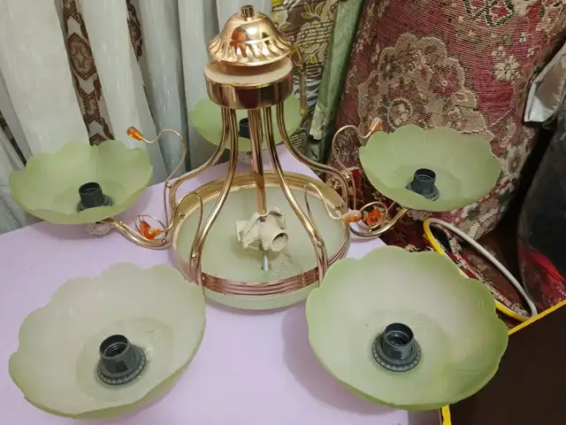 Люстра, Хуҷанд