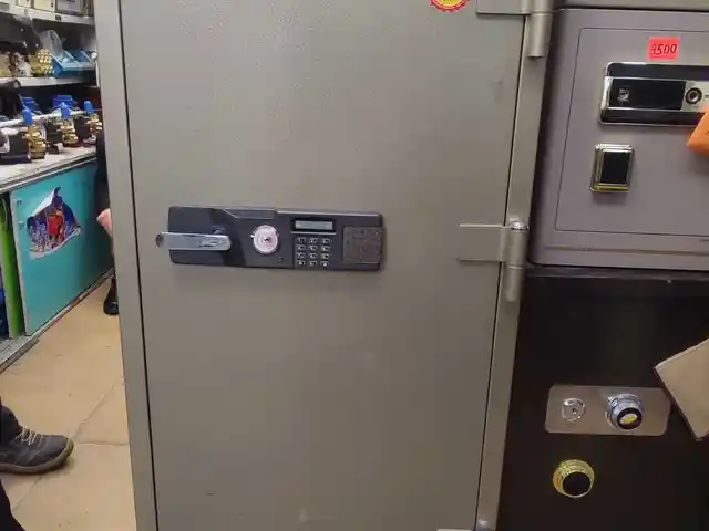 Сейф 140М, Душанбе