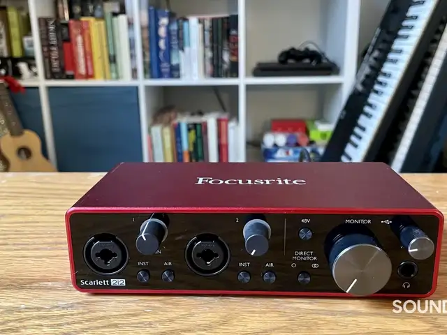 Звуковая карта Focusrite 2i2, Худжанд