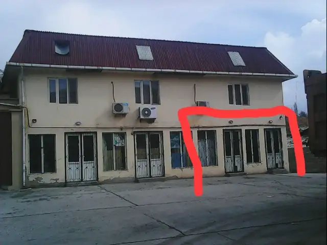Комната в 1-комн. квартире, 1 этаж, 40м², Ш. Душанбе.к Аҳрор Мухторов назди бозори кушониён, Душанбе