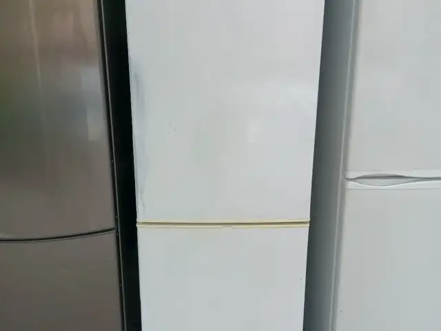 Холодильник LG, Бобоҷон Ғафуров