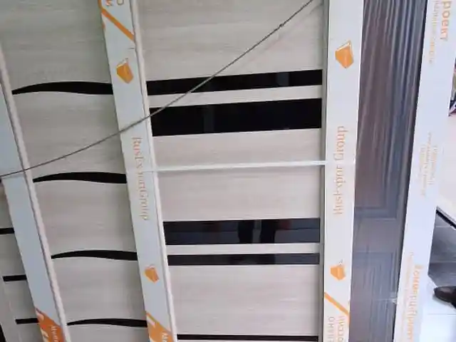 Дверь, Душанбе