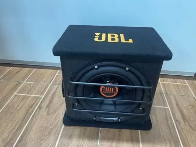 Автомобильный сабвуфер JBL, Душанбе
