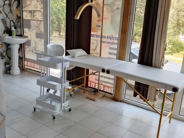 Кушетка, лампа с помощником и креслом, Душанбе