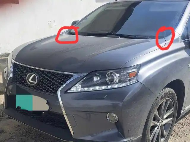 Пластмассаи бари лобовой lexus rx 350, Душанбе
