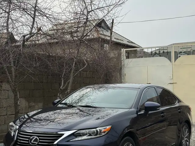 Lexus ES series