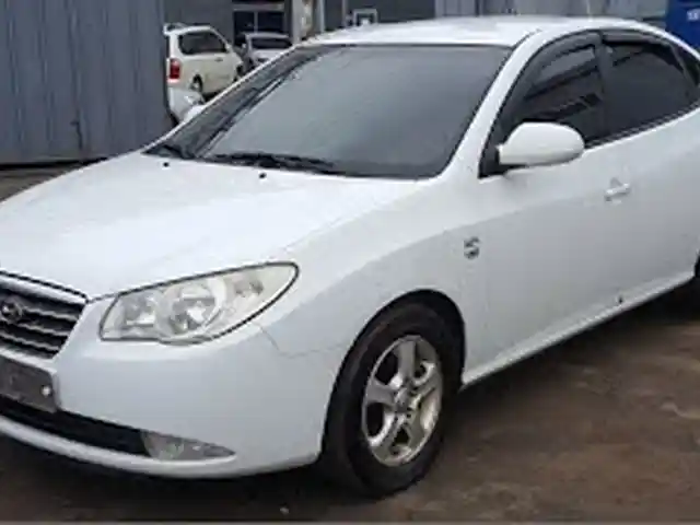 Лобвое стекло от Hyundai avante 2006-2010, Душанбе