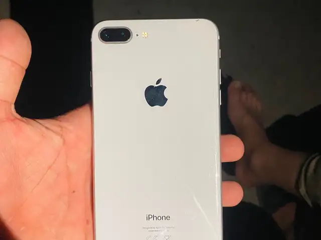 Apple iPhone 8 plus, 64 gb, Silver, Канибадам