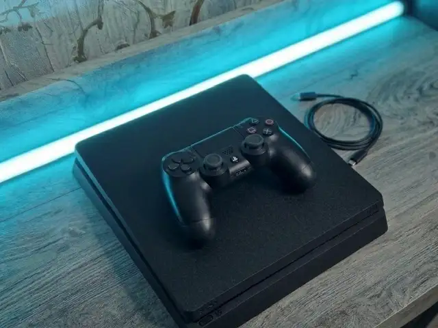 Игровая приставка Sony playstation 4 slim, Душанбе