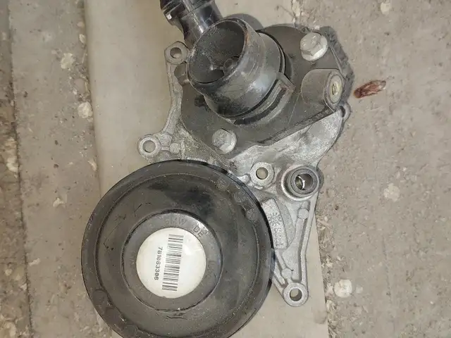 Водяная помпа от BMW F10 F30 E90 N47, Хуҷанд