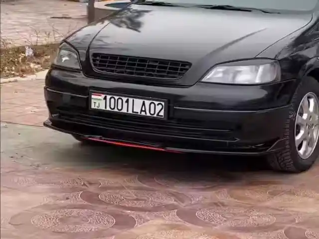 Губа на передний бампер от Opel Astra G, Душанбе