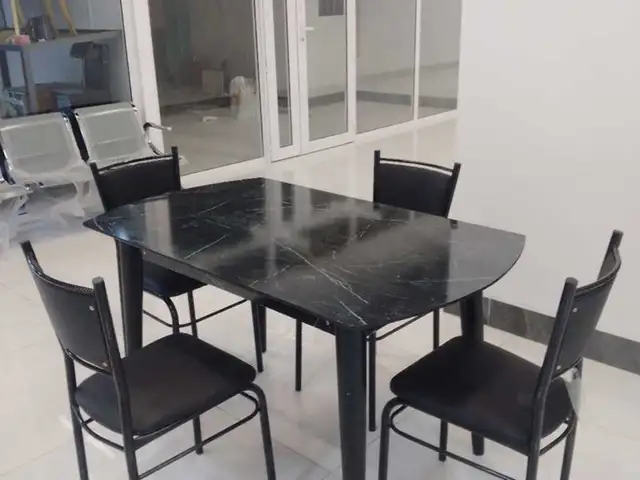 Стол и стулья, Душанбе