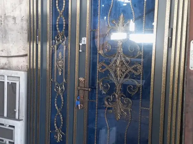 Дверь, Душанбе
