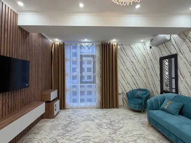 4-комн. квартира, 8 этаж, 125 м², Шохмансур Чорахаи Зелёный Nur Palas, Душанбе