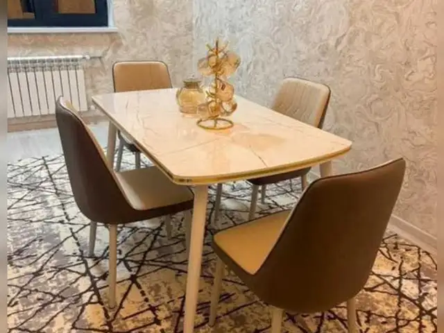Стол и стулья, Душанбе