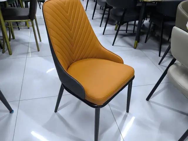 Стулья, Душанбе