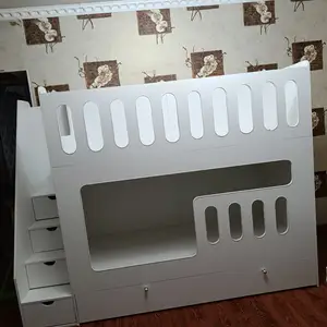 Двухъярусная кровать, Душанбе