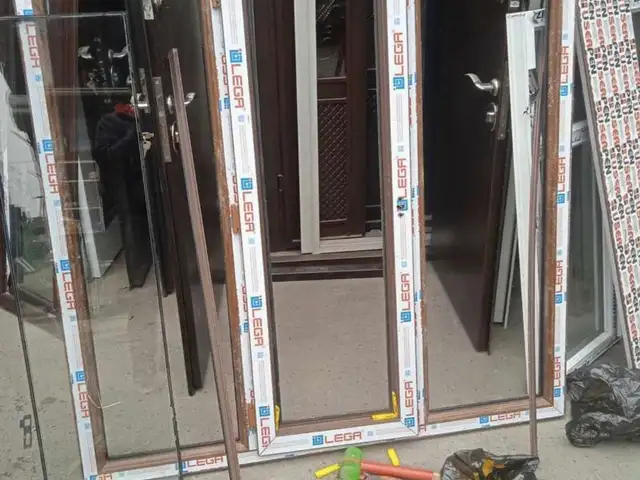 Окно, Душанбе