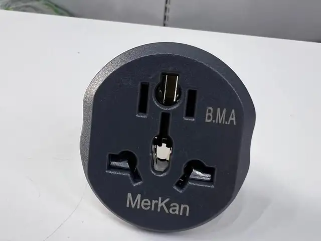 Переходник питания розеточный 250V/16A с китайской вилки на евро Merkan, Душанбе