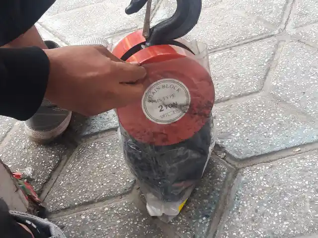 Кран для снятия двигателя, Душанбе