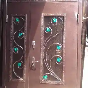 Дверь, Душанбе