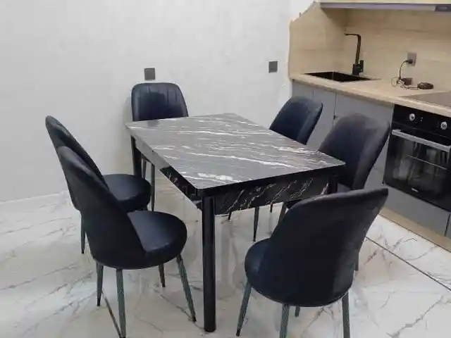 Стол и стулья, Душанбе