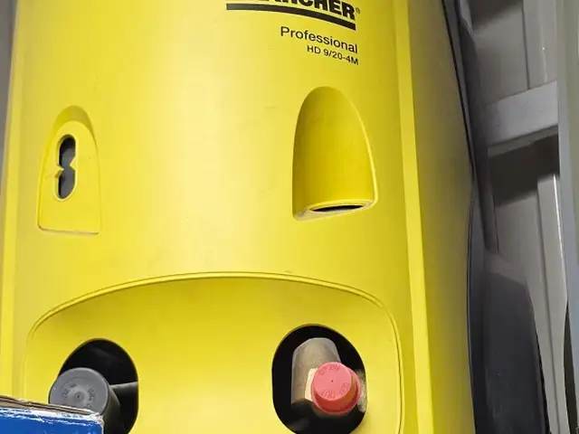 Мойка Karcher, Душанбе