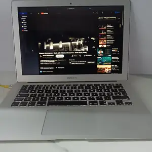 Ноутбук Mac Book Air i5, Истаравшан