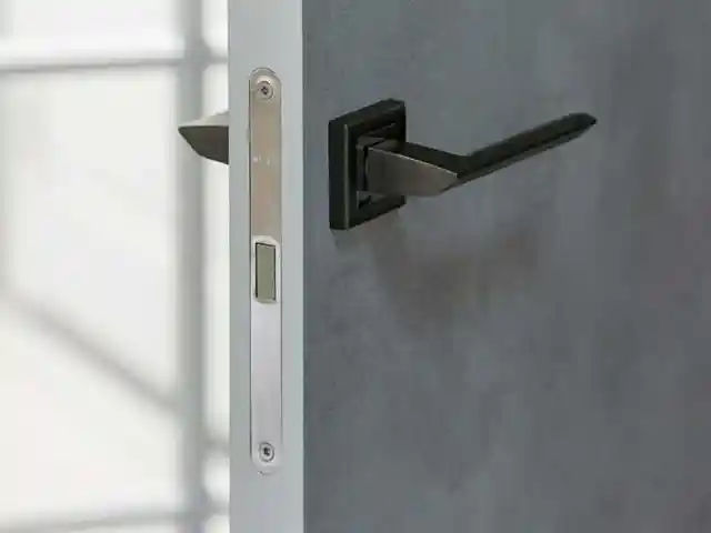Установка дверей, Душанбе
