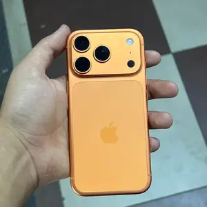 Apple iPhone 17 Pro, 256 gb, Cosmic Orange, Душанбе