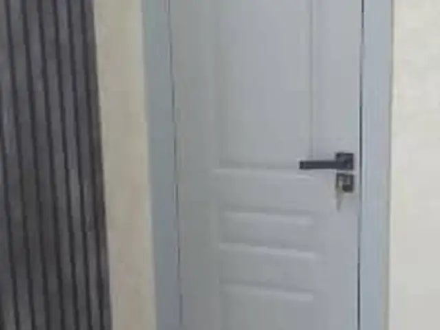 Дверь, Душанбе