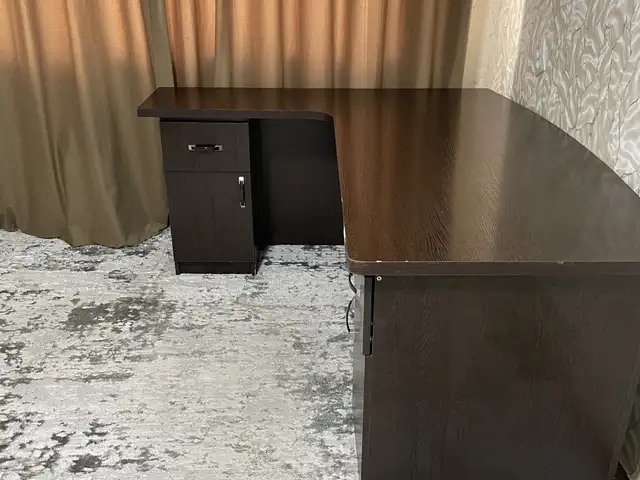 Стол для офиса, Хуҷанд