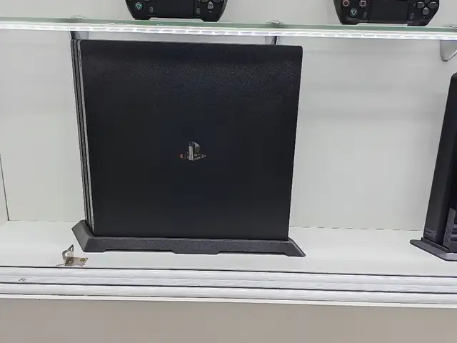 Игровая приставка Sony Playstation 4 Pro 1 TB, Душанбе